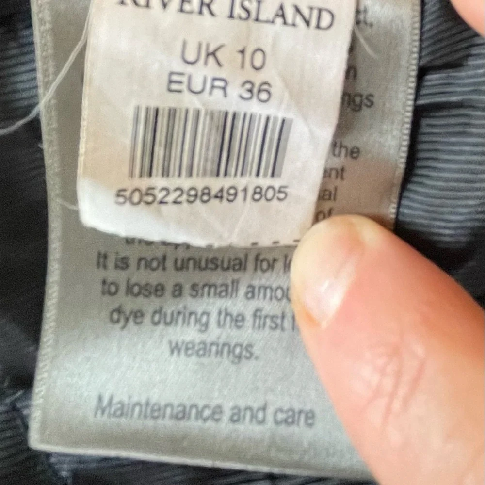 River Island 100% REAL LEATHER Quilted Moto Jacket - Black - Size UK 10 / US 6 - Picture 10 of 10